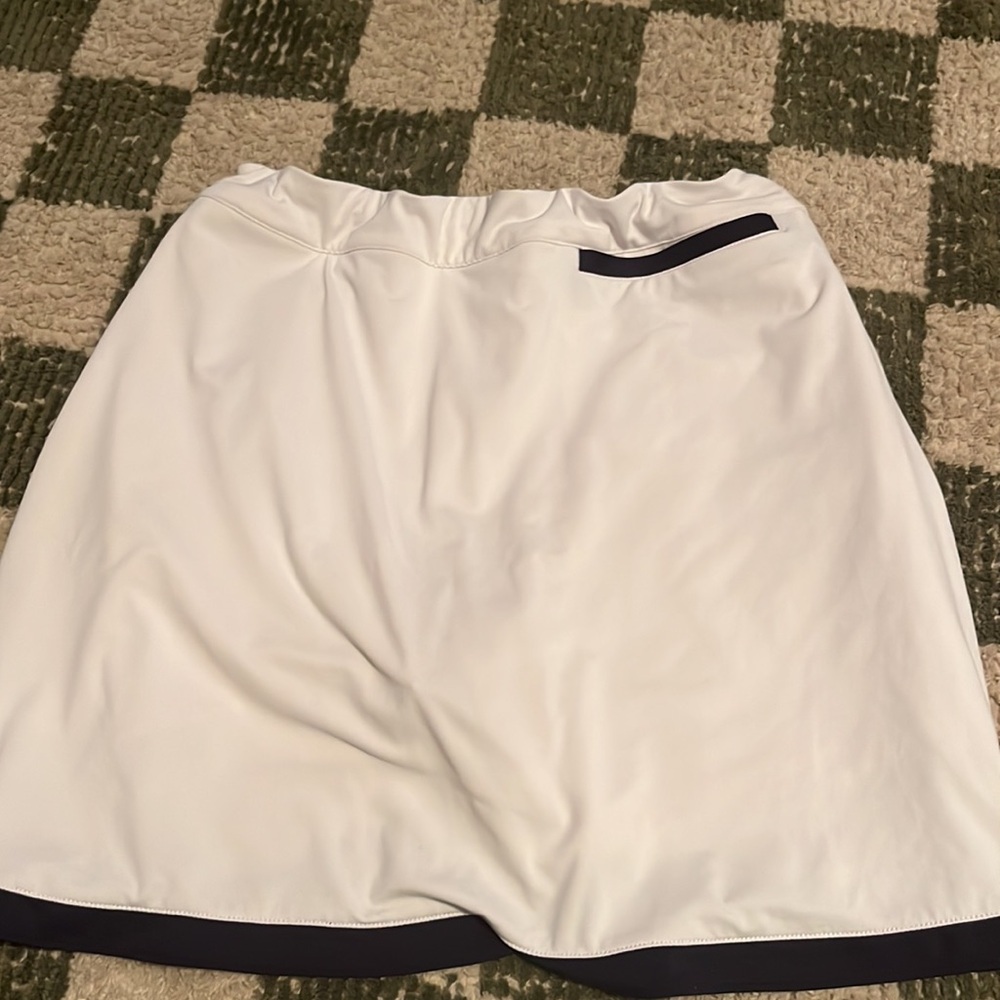 Peter Millar Women's Laura Wrap Golf Skort White - Picture 6 of 6